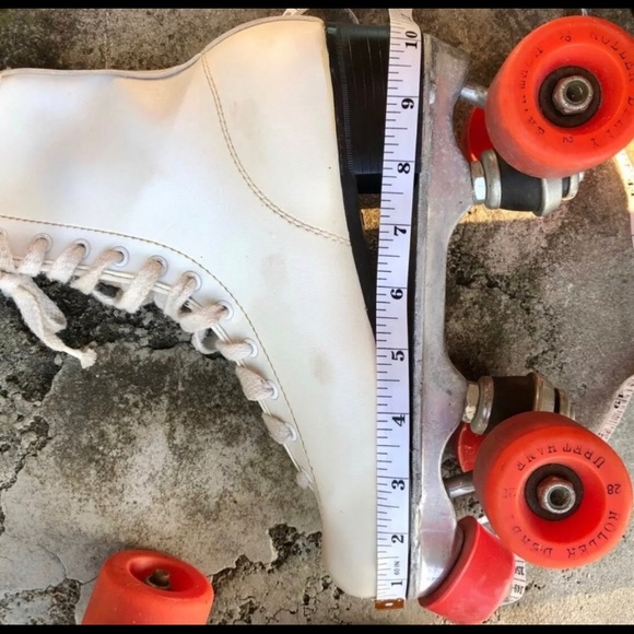 VINTAGE ROLLER SKATES WOMEN 7 - Picture 9 of 9